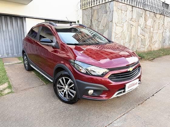 CHEVROLET ONIX 1.4 MPFI ACTIV 8V FLEX 4P AUTOMÁTICO